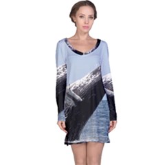 Humpback 2 Long Sleeve Nightdress by trendistuff