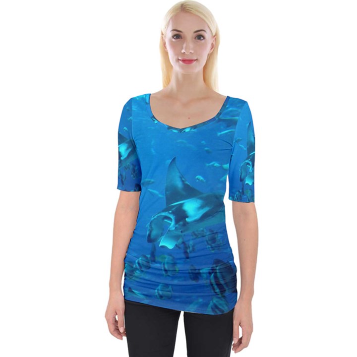 MANTA RAY 2 Wide Neckline Tee