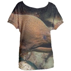 Moray Eel 1 Women s Oversized Tee by trendistuff