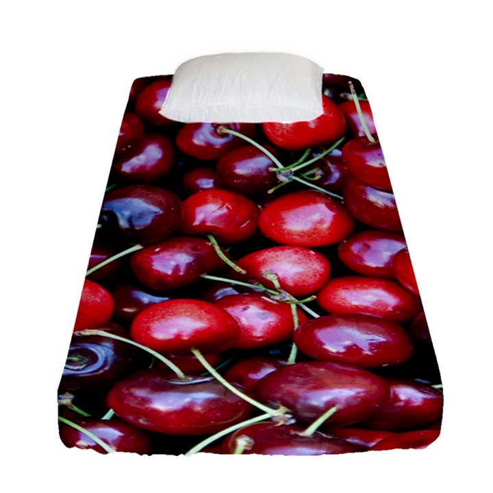 CHERRIES 1 Fitted Sheet (Single Size)