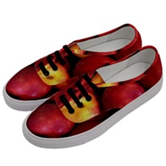 Nectarines Men s Classic Low Top Sneakers