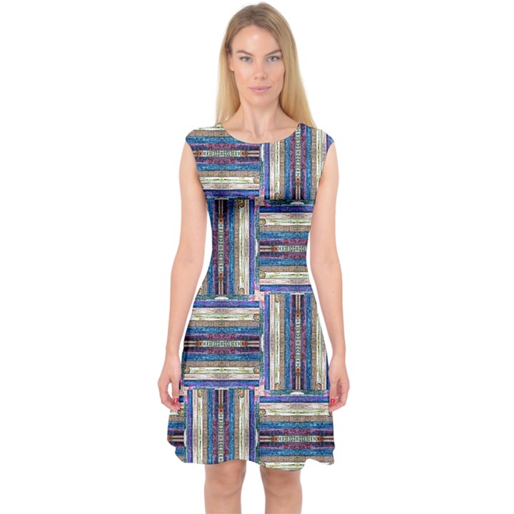 Square-2 Capsleeve Midi Dress