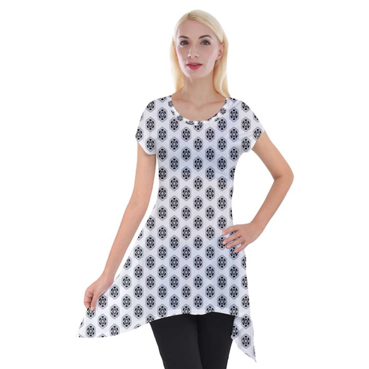 Abstract Pattern Short Sleeve Side Drop Tunic