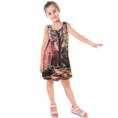 Hot Day In  Dallas 6 Kids  Sleeveless Dress by bestdesignintheworld