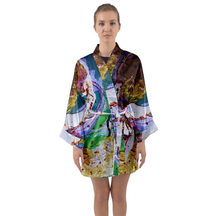 Doves Matchmaking 11 Long Sleeve Kimono Robe