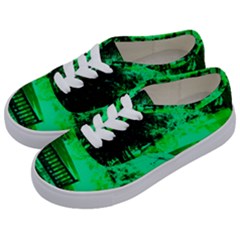 Lake Park 20 Kids  Classic Low Top Sneakers by bestdesignintheworld