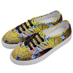 Lunar Eclipse 5 Women s Classic Low Top Sneakers by bestdesignintheworld