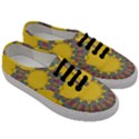 Star Quilt Pattern Squares Men s Classic Low Top Sneakers View3