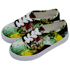 Coffee Land 2 Kids  Classic Low Top Sneakers by bestdesignintheworld