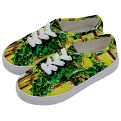 Old Tree And House With An Arch 2 Kids  Classic Low Top Sneakers by bestdesignintheworld