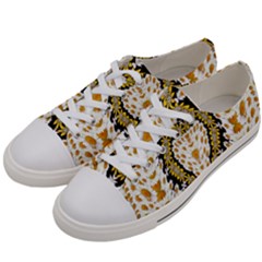 Hearts In A Field Of Fantasy Flowers In Bloom Women s Low Top Canvas Sneakers