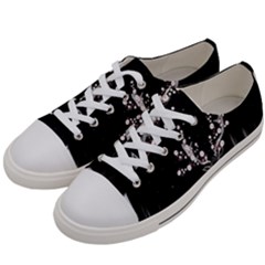 Deer Women s Low Top Canvas Sneakers by ZephyyrDesigns