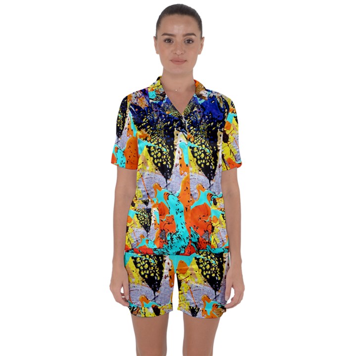 Fragrance Of Kenia 2 Satin Short Sleeve Pyjamas Set