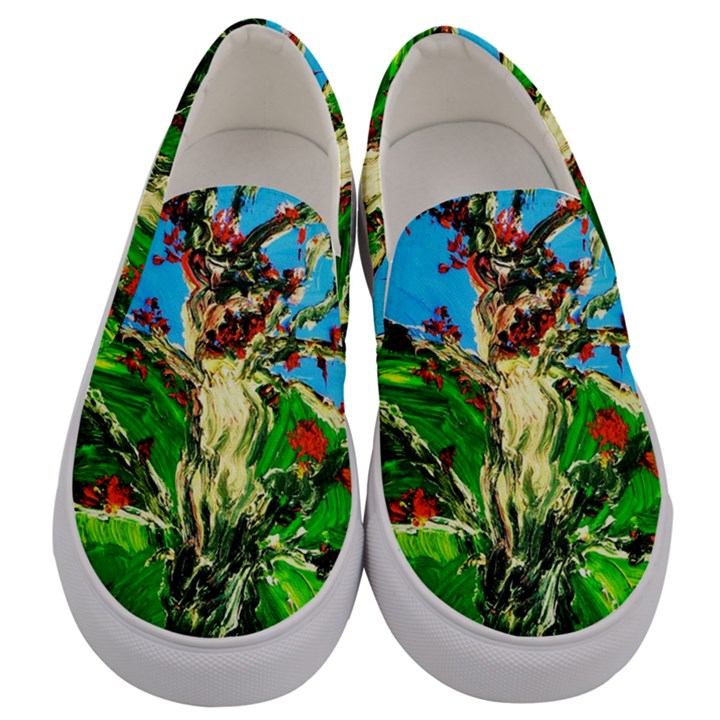 Coral Tree 2 Men s Canvas Slip Ons