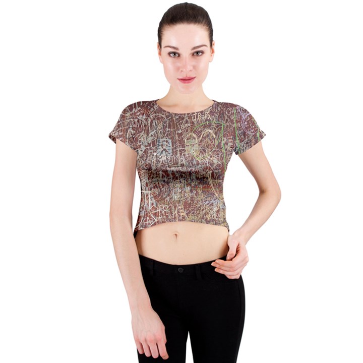 Metal Article Figure Old Red Wall Crew Neck Crop Top