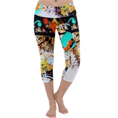 Fragrance Of Kenia 3 Capri Yoga Leggings