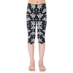 Black And White Florals Background  Kids  Capri Leggings  by flipstylezfashionsLLC