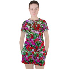 Colorful Petunia Flowers Women s Tee And Shorts Set