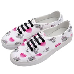 Evil Sweetheart Kitty Women s Classic Low Top Sneakers by IIPhotographyAndDesigns