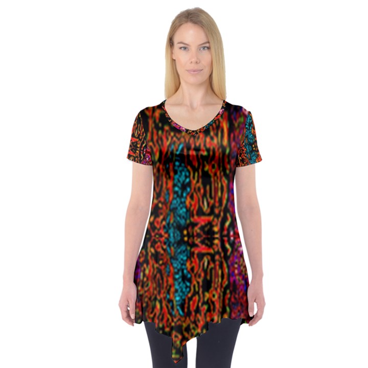 Retro multi colors pattern Created by FlipStylez Designs Short Sleeve Tunic 