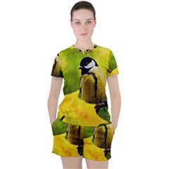 Tomtit Bird Dressed To The Season Women s Tee And Shorts Set