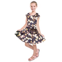 Bright Light Pattern Kids  Short Sleeve Dress by FunnyCow