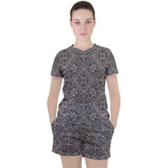 Luxury Modern Baroque Pattern Women s Tee And Shorts Set