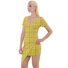 Yellow Sun Plaid Short Sleeve Asymmetric Mini Dress