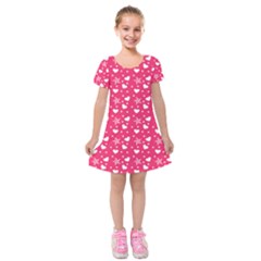 Hearts And Star Dot Pink Kids  Short Sleeve Velvet Dress by snowwhitegirl