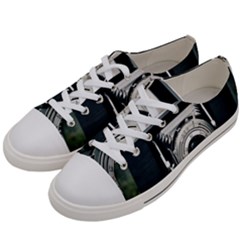 Photo Camera Women s Low Top Canvas Sneakers