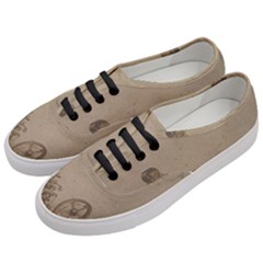 Camera Old Women s Classic Low Top Sneakers