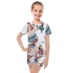 Retro 1265769 960 720 Kids  Mesh Tee And Shorts Set