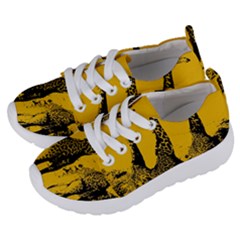 Giraffe  Kids  Lightweight Sports Shoes by Valentinaart