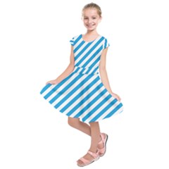 Oktoberfest Bavarian Blue And White Candy Cane Stripes Kids  Short Sleeve Dress by PodArtist