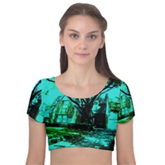 Hot Day In Dallas 50 Velvet Short Sleeve Crop Top  by bestdesignintheworld