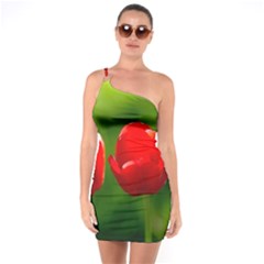 Three Red Tulips, Green Background One Soulder Bodycon Dress by FunnyCow