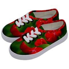 Three Red Tulips, Green Background Kids  Classic Low Top Sneakers by FunnyCow