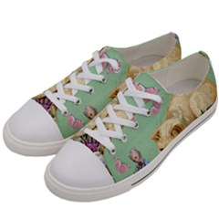 Cat And Butterflies Green Women s Low Top Canvas Sneakers