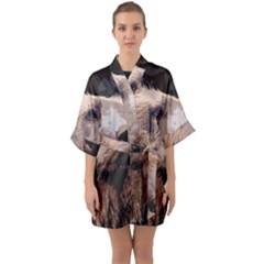 Bear Looking Quarter Sleeve Kimono Robe