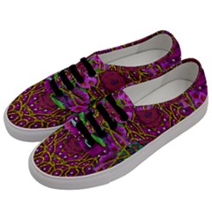 Star Of Freedom Ornate Rainfall In The Tropical Rainforest Men s Classic Low Top Sneakers