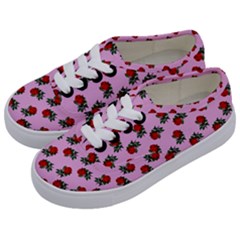 Red Roses Pink Kids  Classic Low Top Sneakers