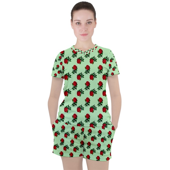 Red Roses Green Women s Tee and Shorts Set