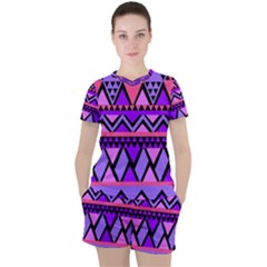 Seamless Purple Pink Pattern Women s Tee And Shorts Set