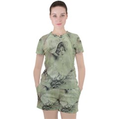 Woman 1079507 1920 Women s Tee And Shorts Set