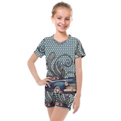 Retro 1107633 1920 Kids  Mesh Tee And Shorts Set