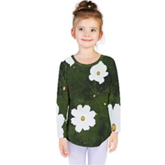 Daisies In Green Kids  Long Sleeve Tee