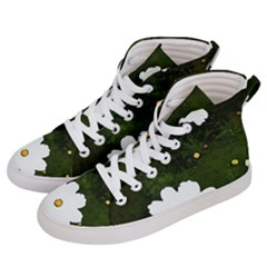 Daisies In Green Men s Hi-top Skate Sneakers by DeneWestUK