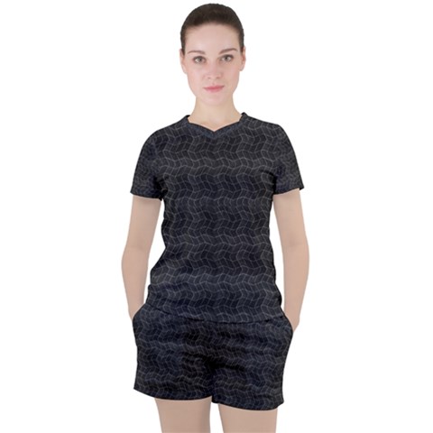 Wavy Grid Dark Pattern Women s Tee And Shorts Set by dflcprints