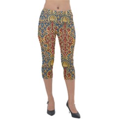 Wall Texture Pattern Carved Wood Lightweight Velour Capri Leggings 