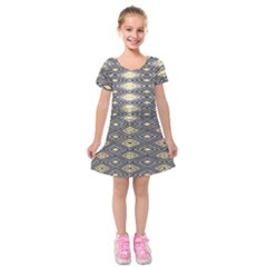 Gold Triangles And Black Pattern By Flipstylez Designs Kids  Short Sleeve Velvet Dress